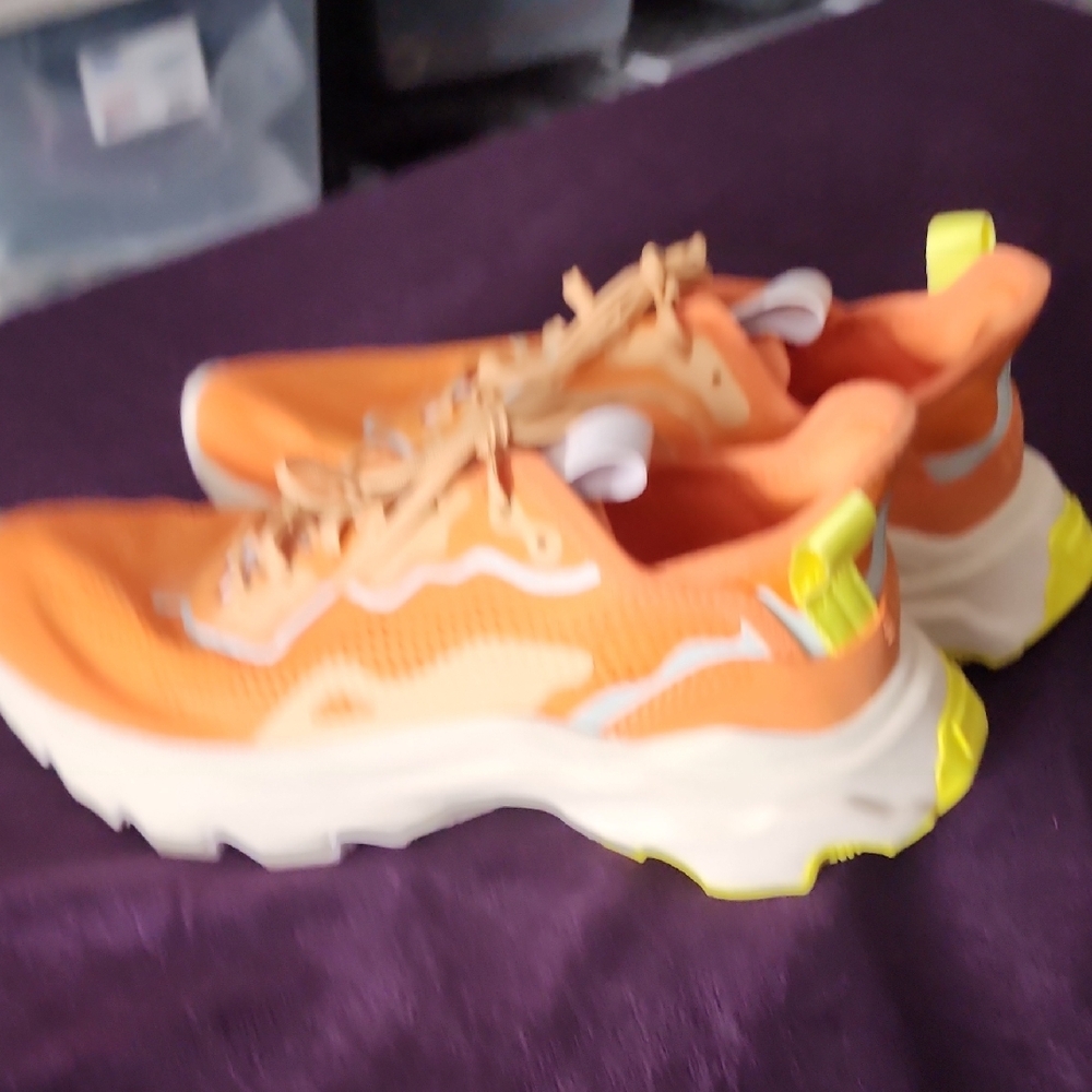 Sorel Orange Women's Kinetic Sneakers sz 8 - Picture 5 of 7